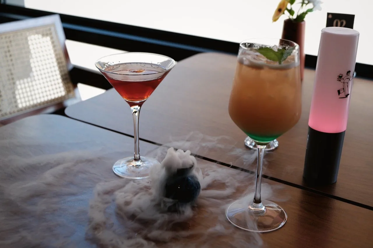 TIMI drinks and service atmosphere